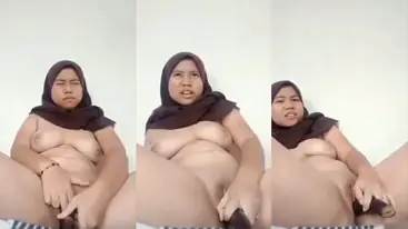 Bokep Jilbab Colmek Pakai Terong